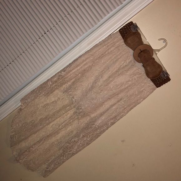 Cream w/ brown belted maxi skirt - Picture 1 of 2